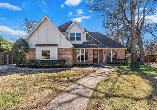 Photo 2 of Single family home for sale at 4706 El Brevo Ct, Arlington, TX 76017 | MLS# 21187574 | Listing updated on 2026-08-18