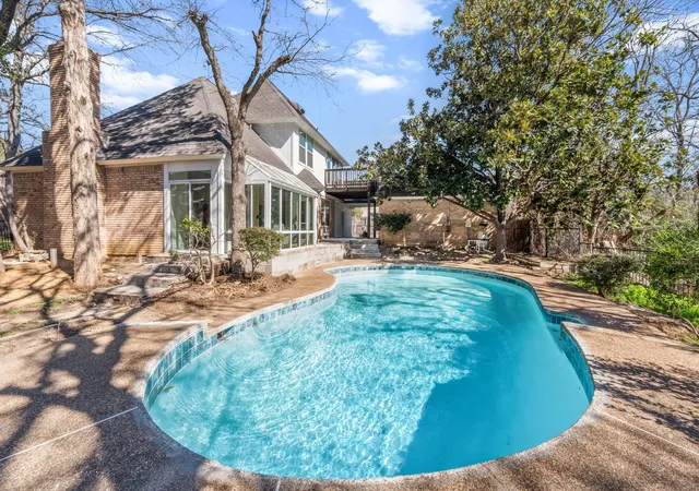 Photo 3 of Single family home for sale at 4706 El Brevo Ct, Arlington, TX 76017 | MLS# 21187574 | Listing updated on 2026-08-18