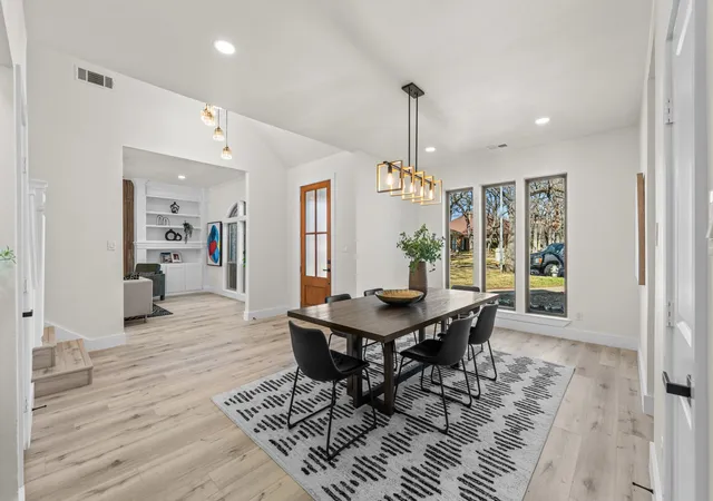 Photo 3 of Single family home for sale at 4706 El Brevo Ct, Arlington, TX 76017 | MLS# 21187574 | Listing updated on 2026-08-18