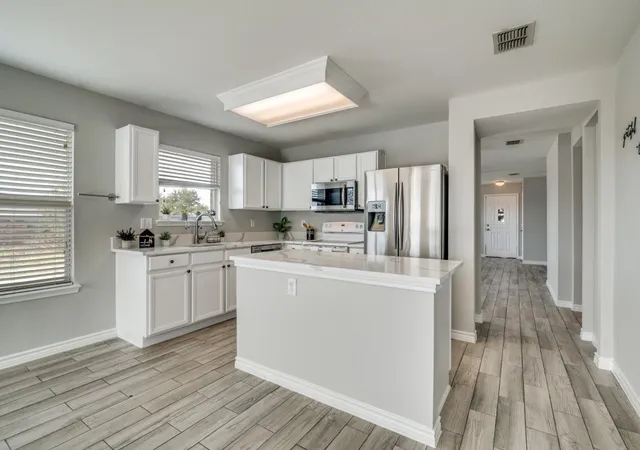 Photo 3 of Sale Pending at 2429 N Emerald Ln, Mc Kinney, TX 75071 | MLS# 21160348 | Listing updated on 2026-07-16