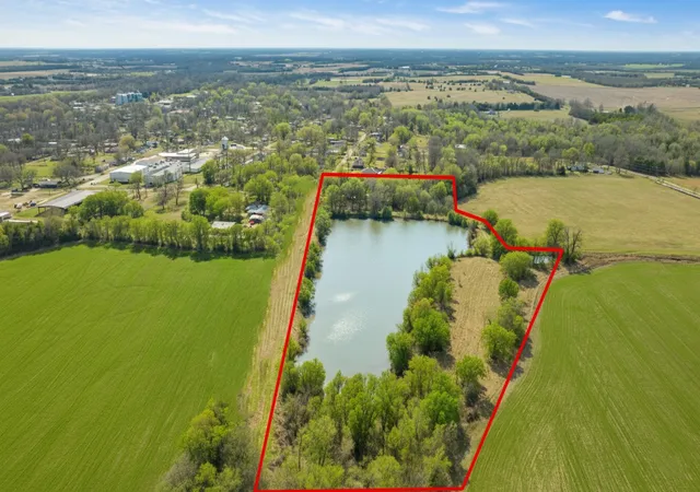 Photo 3 of Sale Pending at Tbd Market St, Roxton, TX 75477 | MLS# 21188217 | Listing updated on 2026-07-28