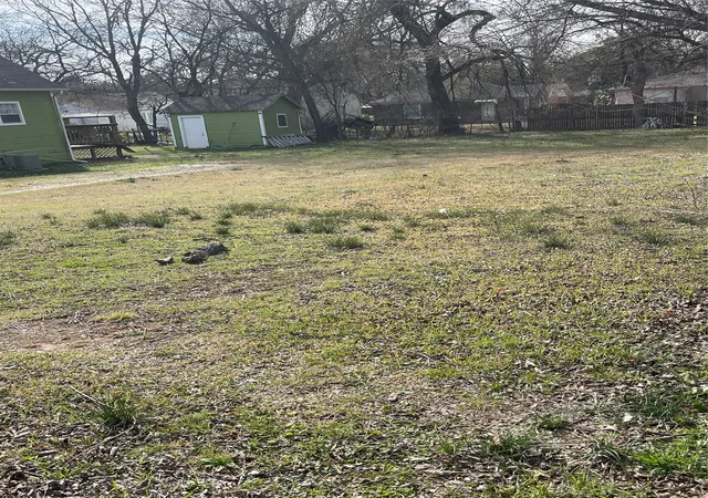 Photo 3 of Land for sale at 605 S Rusk St, Gainesville, TX 76240 | MLS# 21188746 | Listing updated on 2026-09-01