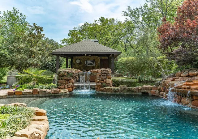 4th image of 625 Estates Dr, Copper Canyon, TX 75077 | MLS# 21187149