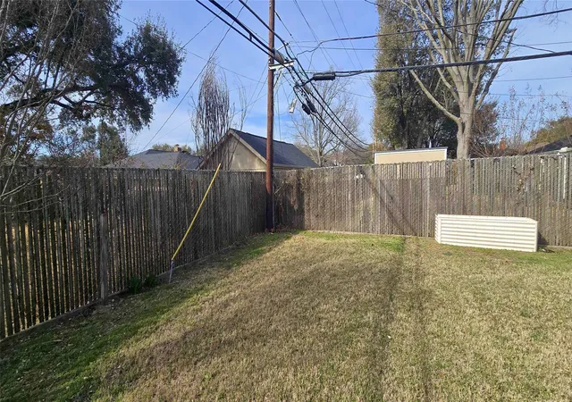 5th image of 3605 Wren Ave, Fort Worth, TX 76133 | MLS# 21188842