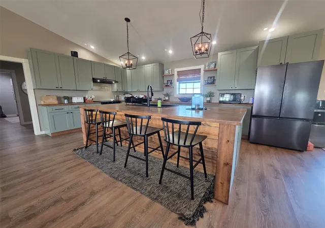 Photo 3 of Single family home for sale at 1225 Rg Loop, Olney, TX 76374 | MLS# 21189111 | Listing updated on 2026-09-24
