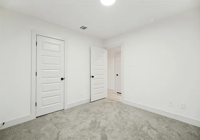 Photo 3 of Single family home for sale at Tbd N Cliff St, Dallas, TX 75203 | MLS# 21189003 | Listing updated on 2026-08-14
