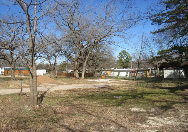 Photo 4 of Land for sale at 58 88 Ivanhoe Dr, Gordonville, TX 76245 | MLS# 21189241 | Listing updated on 2026-06-05