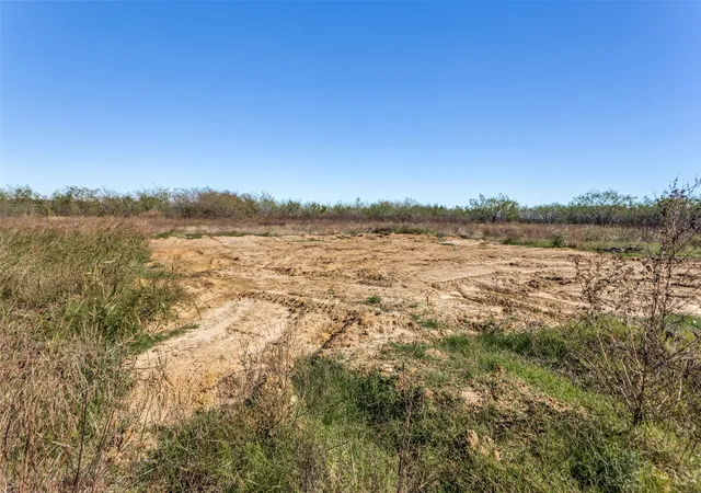 Photo 4 of Land for sale at 400 Jackson Rd, Maypearl, TX 76064 | MLS# 21186852 | Listing updated on 2026-08-27