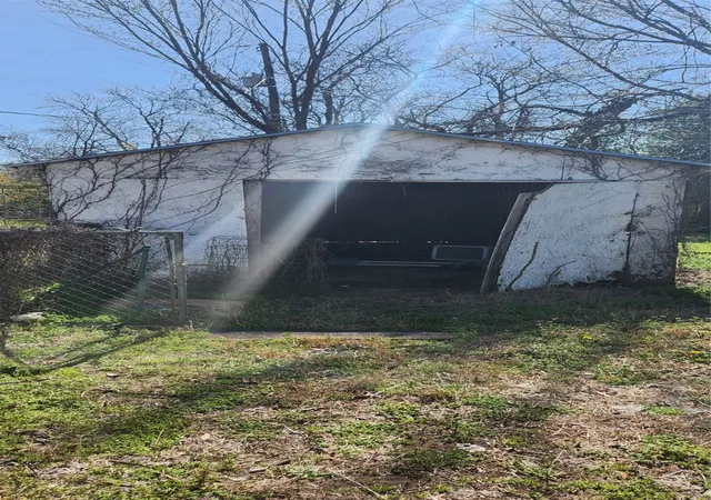 Photo 3 of Land for sale at 1620 Stoneman St, Dallas, TX 75215 | MLS# 21189368 | Listing updated on 2026-08-20