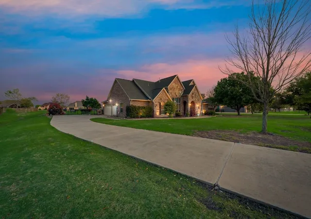 Homes for sale in Talty, TX | 18176 Langford Ln, Talty, TX 75126 | MLS# 21188504