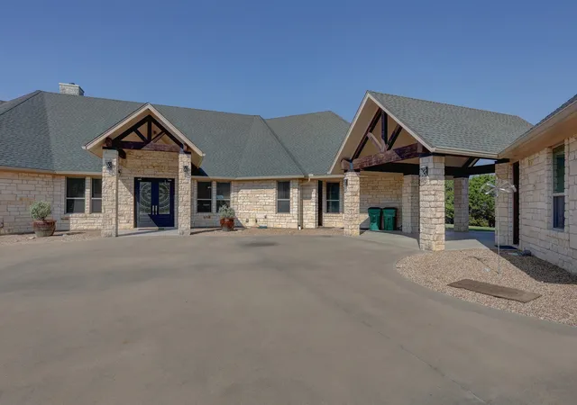 Photo 3 of Sale Pending at 1754 Highland Dr, Whitney, TX 76692 | MLS# 21189602 | Listing updated on 2026-08-20