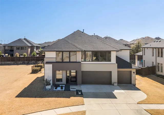 Photo 1 of Sale Pending at 2885 Powlett Creek Dr, Frisco, TX 75034 | MLS# 21184378 | Listing updated on 2026-04-03