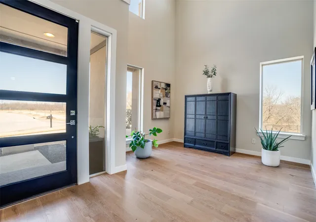 Photo 3 of Sale Pending at 2885 Powlett Creek Dr, Frisco, TX 75034 | MLS# 21184378 | Listing updated on 2026-04-03