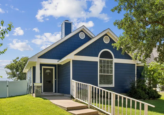 Homes for sale in Providence Village, TX | 1425 Devonshire Dr, Providence Village, TX 76227 | MLS# 21189760