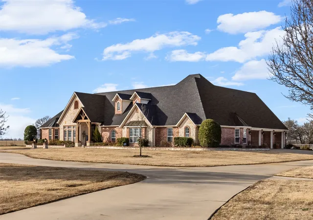 Photo 1 of Single family home for sale at 2560 County Road 4708, Sulphur Springs, TX 75482 | MLS# 21189242 | Listing updated on 2026-09-24