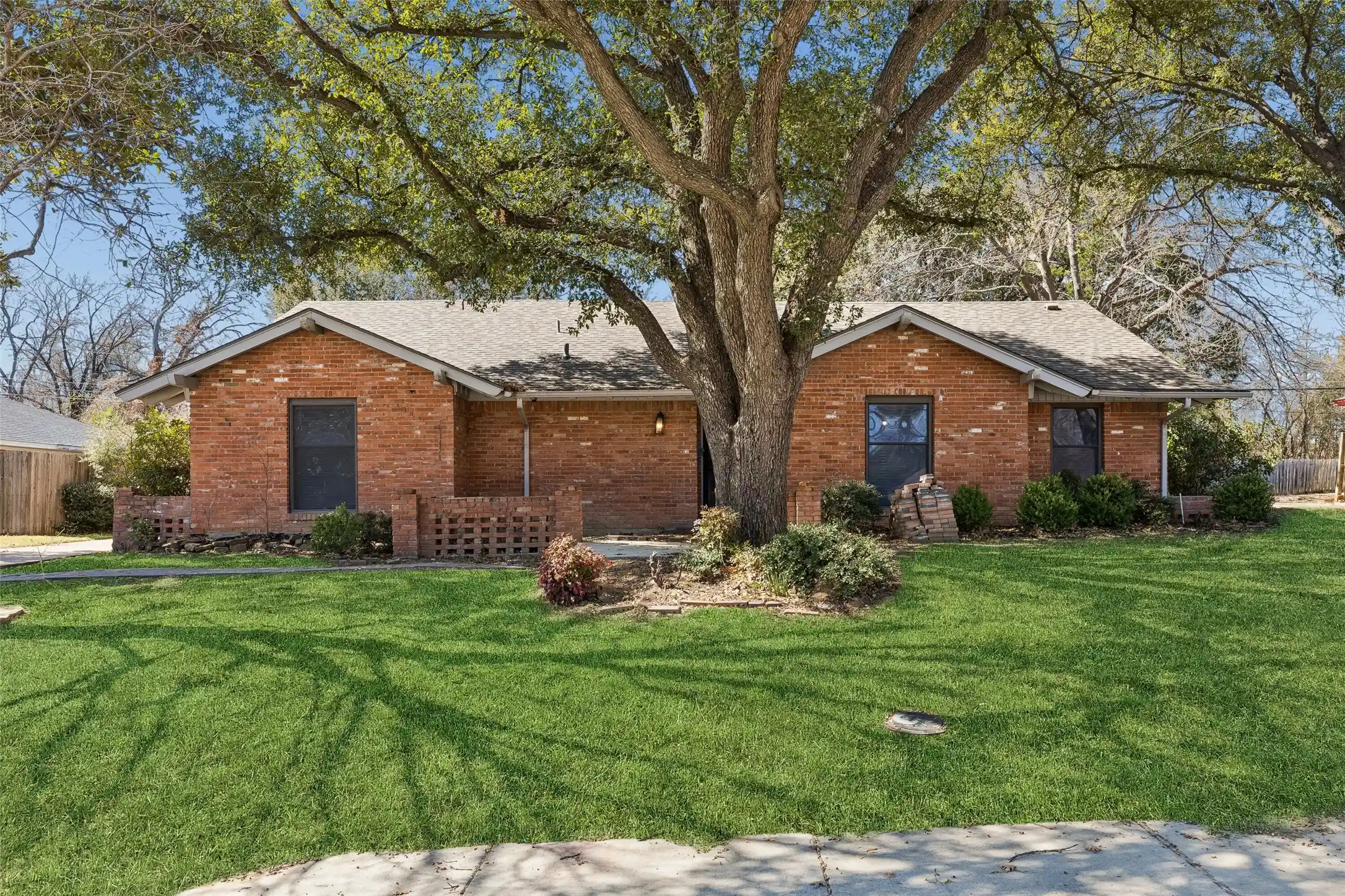 Photo 1 of Single family home for sale at 1017 Denmark St, Grand Prairie, TX 75050 | MLS# 21189598 | Listing updated on 2026-10-09