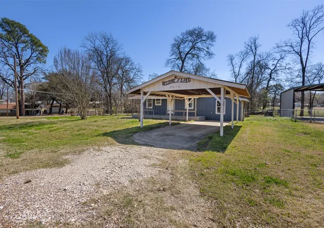 Homes for sale in Tool, TX | 2016 Gavin Rd, Tool, TX 75143 | MLS# 21189834