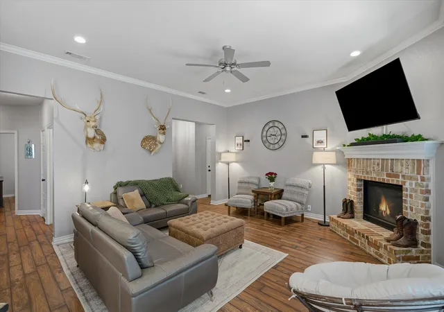 Photo 4 of Single family home for sale at 3123 Oak Bnd, Tyler, TX 75707 | MLS# 21189989 | Listing updated on 2026-08-04