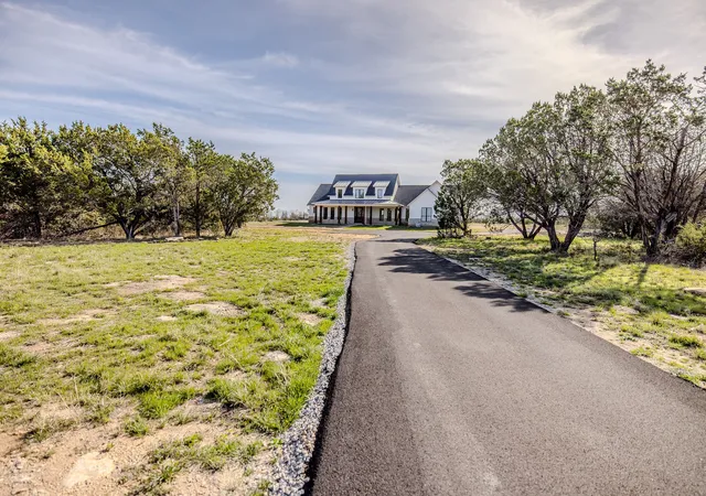 Homes for sale in Graford, TX | 2847 Canyon Wren Loop, Graford, TX 76449 | MLS# 21185412