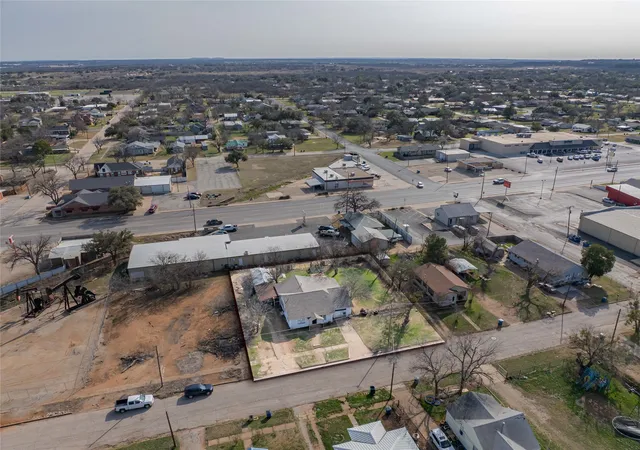 Homes for sale in Breckenridge, TX | 1109 W Elm St, Breckenridge, TX 76424 | MLS# 21186444