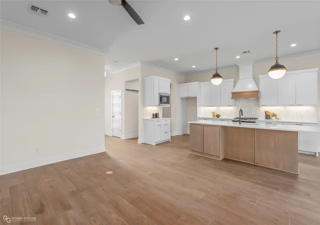 Photo 3 of Single family home for sale at 923 Chisolm Trl, Bossier City, LA 71111 | MLS# 21190106 | Listing updated on 2026-08-26
