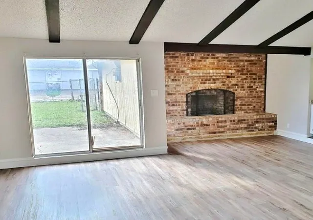 Photo 2 of Single family home for sale at 2752 Meadow Isle Ln, Dallas, TX 75237 | MLS# 21190445 | Listing updated on 2026-09-23