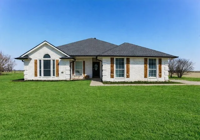Photo 3 of Single family home for sale at 4600 Lone Star Rd, Poolville, TX 76487 | MLS# 21186003 | Listing updated on 2026-09-21