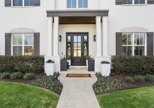 Photo 3 of Single family home for sale at 7020 Shinnecock Hills, Fort Worth, TX 76132 | MLS# 21190468 | Listing updated on 2026-08-30