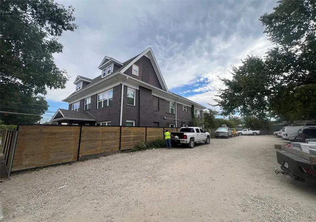 Photo 2 of Single family home for sale at 4818 Virginia Ave, Dallas, TX 75204 | MLS# 21190493 | Listing updated on 2026-09-03
