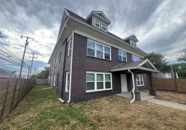 Photo 3 of Single family home for sale at 4818 Virginia Ave, Dallas, TX 75204 | MLS# 21190493 | Listing updated on 2026-09-03