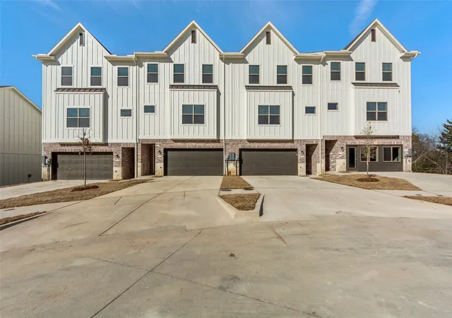 2nd image of 6373 Mason Ct, Dallas, TX 75227 | MLS# 21190165
