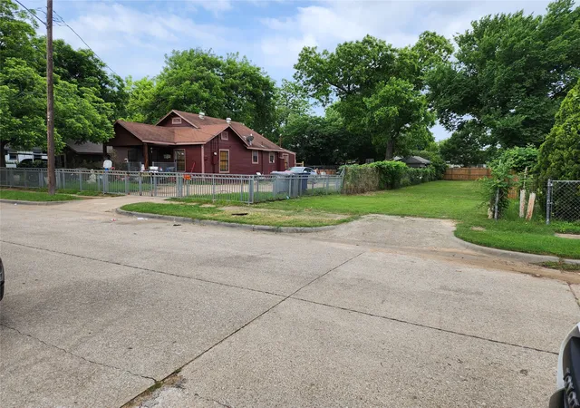 Photo 4 of Land for sale at 3115 Parvia Ave, Dallas, TX 75212 | MLS# 21190467 | Listing updated on 2026-09-24