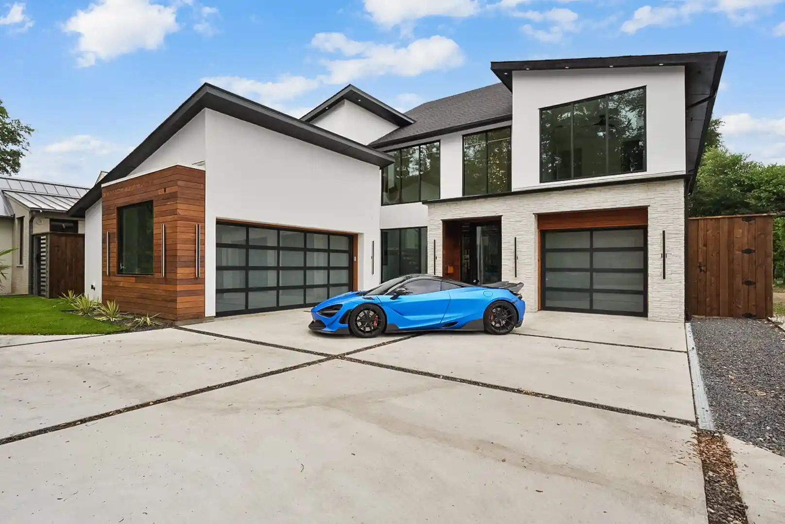 Photo 1 of Mansion for sale at 9457 Waterview Rd, Dallas, TX 75218 | MLS# 21190058 | Listing updated on 2026-10-25
