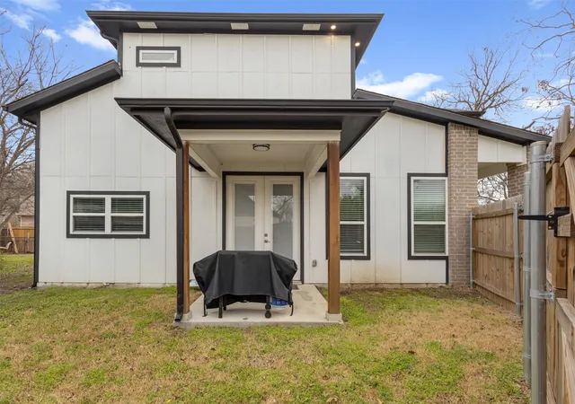 40th image of 3307 Mission St, Fort Worth, TX 76109 | MLS# 21190561