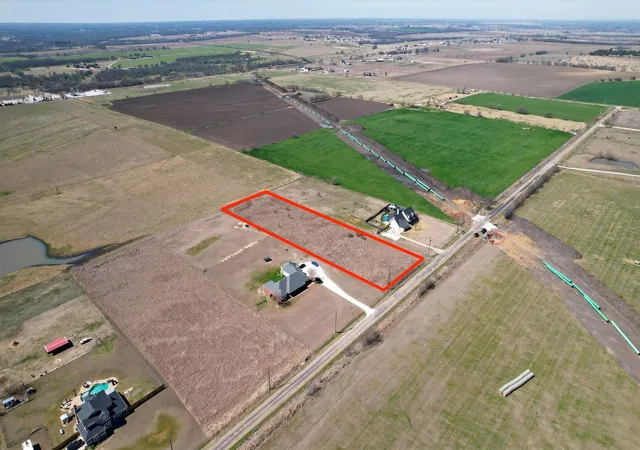 Homes for sale in Grandview, TX | 7408 County Road 205, Grandview, TX 76050 | MLS# 21190548