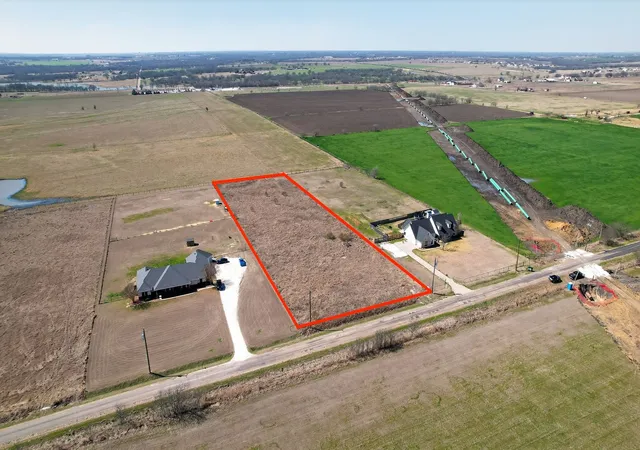 Homes for sale in Grandview, TX | 7408 County Road 205, Grandview, TX 76050 | MLS# 21190548