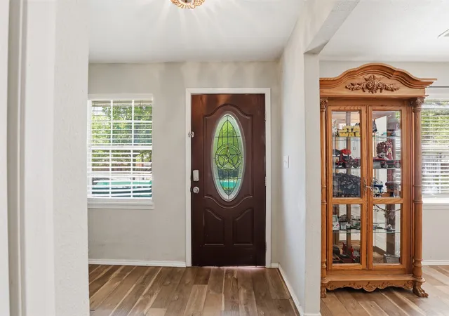 Homes for sale in Granbury, TX | 500 W Rucker St, Granbury, TX 76048 | MLS# 21177984
