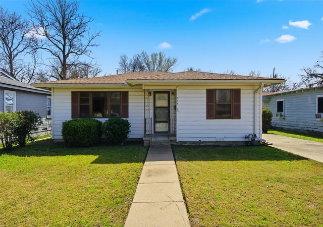 Photo 1 of Single family home for sale at 905 Carver St, Waco, TX 76704 | MLS# 21179977 | Listing updated on 2026-09-18