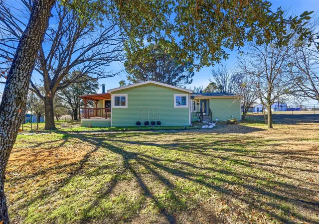 Photo 1 of Single family home for sale at 1050 Stadium Dr, Joshua, TX 76058 | MLS# 21190246 | Listing updated on 2026-09-16