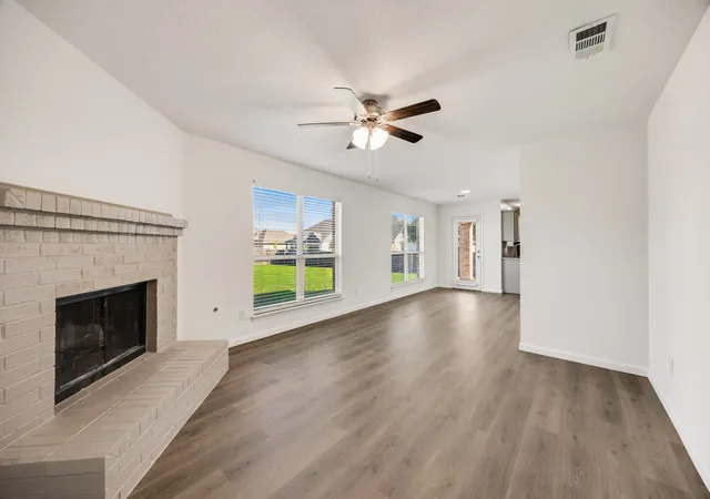 Photo 4 of Single family home for sale at 1541 Fairfield Dr, Forney, TX 75126 | MLS# 21190771 | Listing updated on 2026-09-20