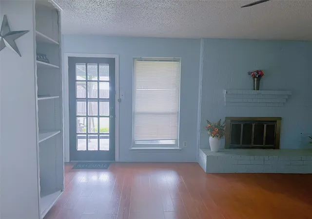 Photo 2 of Sale Pending at 4444 Boston Dr, Plano, TX 75093 | MLS# 21167105 | Listing updated on 2026-08-28