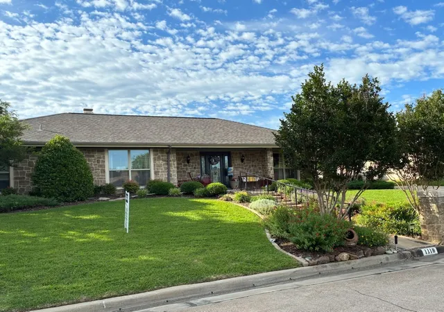 1st image of 1118 Berkshire Ct, Trophy Club, TX 76262 | MLS# 21180641