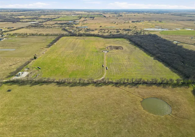 Photo 1 of Land for sale at Tbd Donald Rd, Krum, TX 76249 | MLS# 21187573 | Listing updated on 2026-10-04