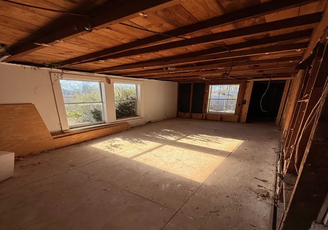 Photo 3 of Single family home for sale at 714 S Medora St, Terrell, TX 75160 | MLS# 21191209 | Listing updated on 2026-10-01