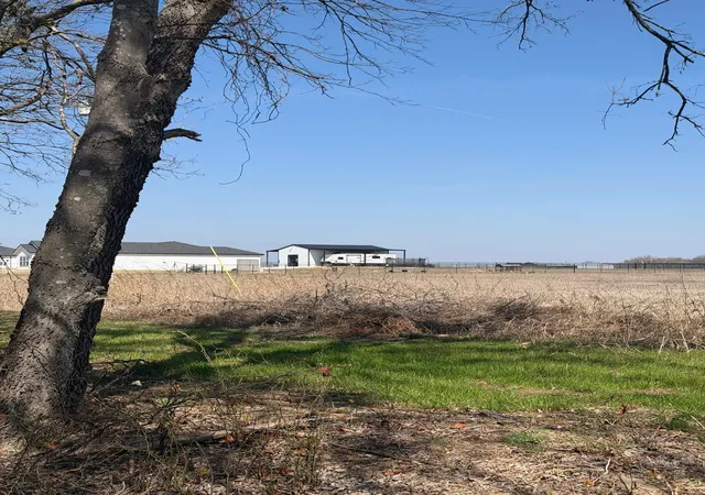 Homes for sale in Alvarado, TX | 5697 County Road 410, Alvarado, TX 76009 | MLS# 21191330