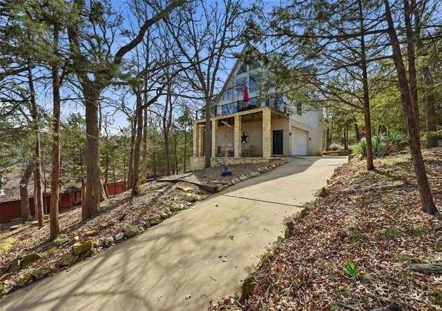Homes for sale in Pottsboro, TX | 102 Hacienda Dr, Pottsboro, TX 75076 | MLS# 21187795