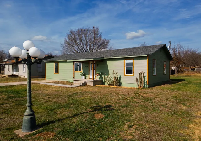 Photo 2 of Single family home for sale at 6129 & 6113 Fm 2313, Kempner, TX 76539 | MLS# 21191427 | Listing updated on 2026-07-18