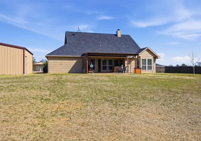 Homes for sale in Springtown, TX | 144 Brady Coleman Ln, Springtown, TX 76082 | MLS# 21189737