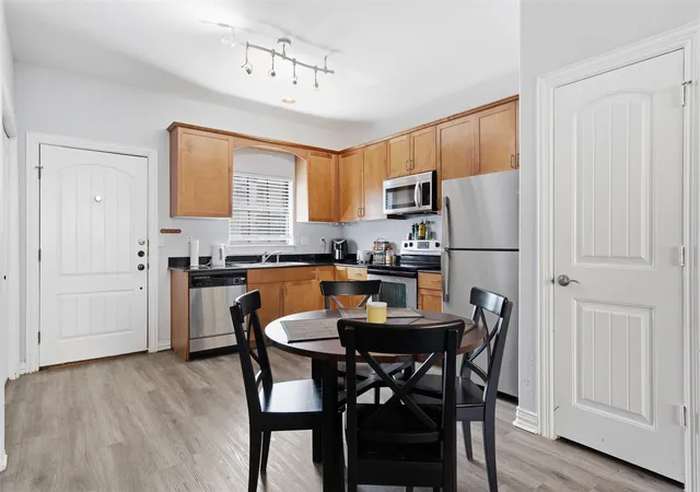 Photo 3 of Condo for sale at 2410 S 2nd St #309, Waco, TX 76706 | MLS# 21191414 | Listing updated on 2026-08-20