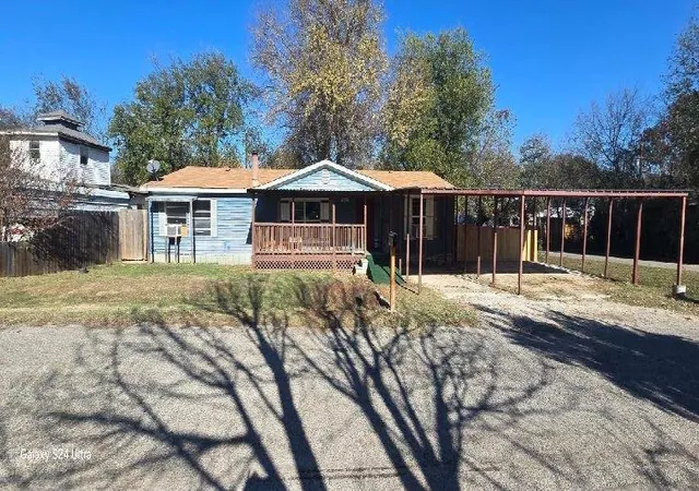 Photo 1 of Manufactured home for sale at 3815 Oak Meadow St, Granbury, TX 76048 | MLS# 21191398 | Listing updated on 2026-08-20